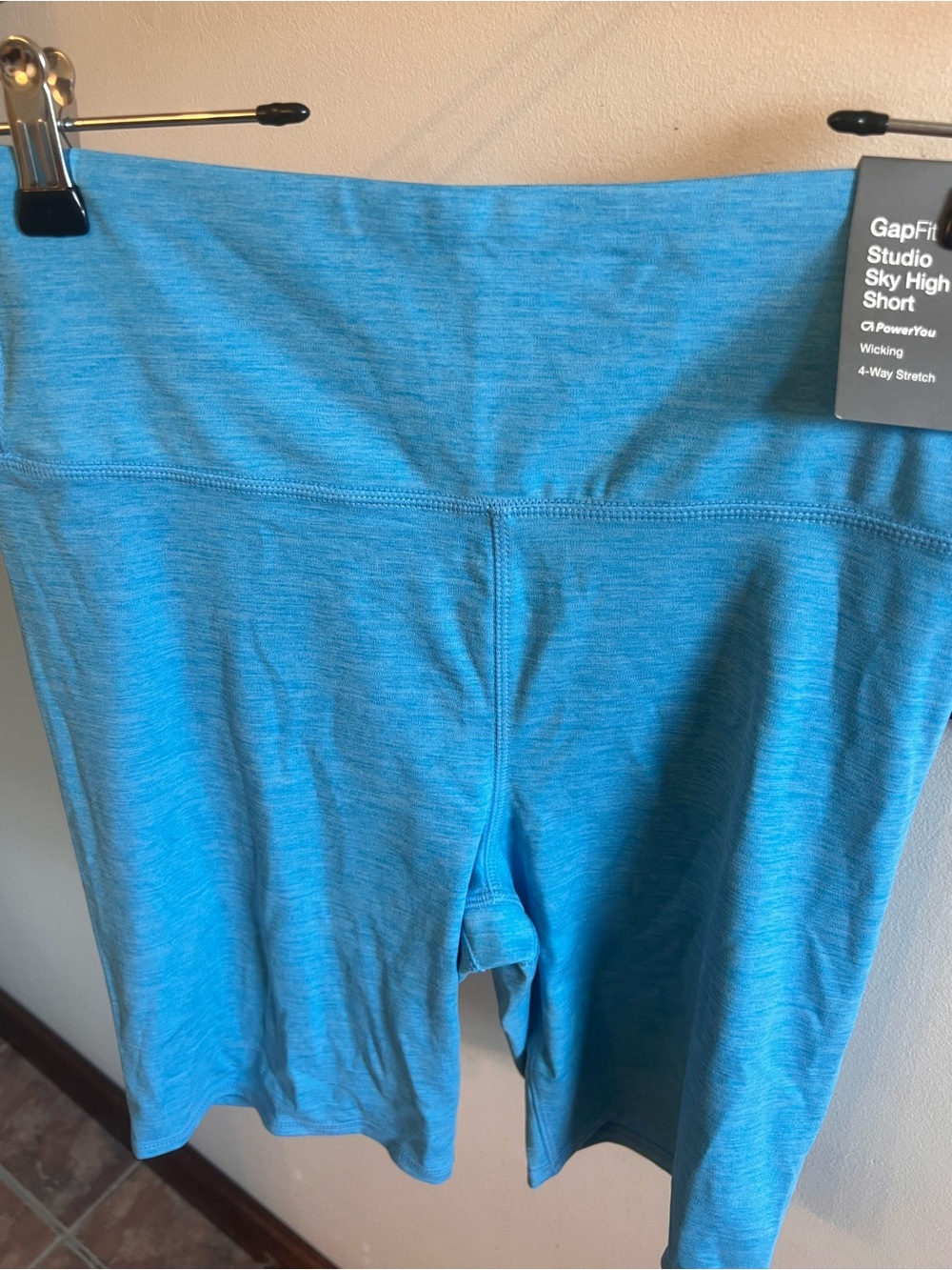 Gap fit bike shorts M NWT